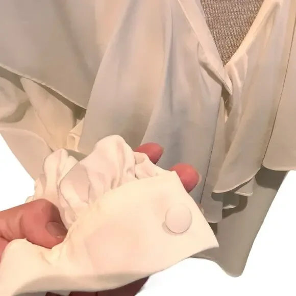 Vintage Size 8/S/M? Petite Sophisticate Womens Ruffled Blouse Ivory Long Sleeve - Picture 7 of 9